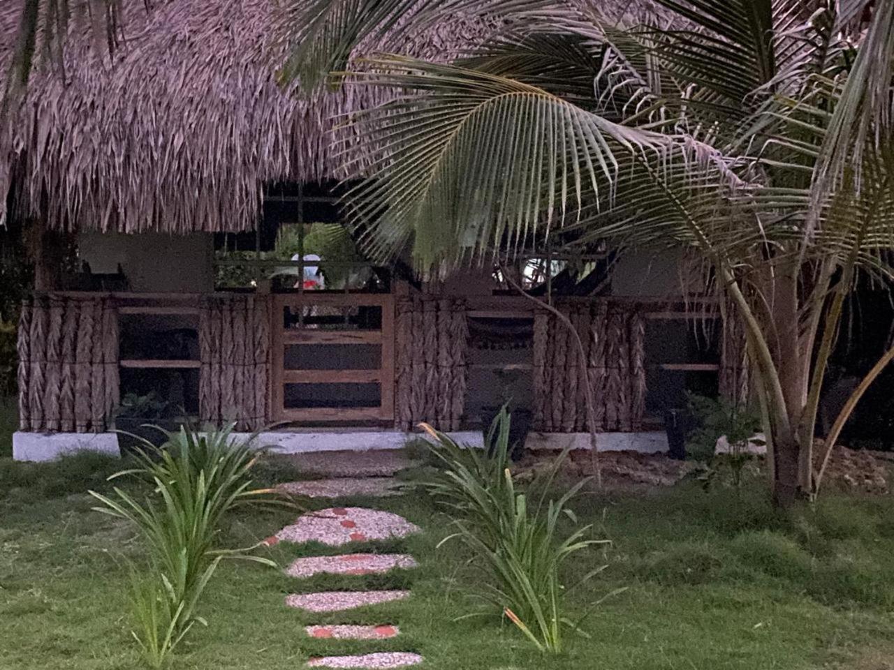 Zefiro Hostal San Bernardo del Viento Luaran gambar